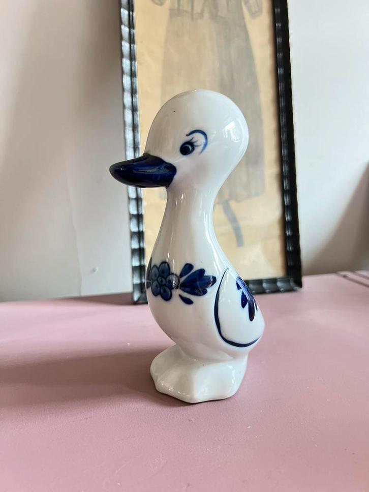 Delfst blauw eendje, Verzamelen, Beelden en Beeldjes, Zo goed als nieuw, Dier, Ophalen of Verzenden