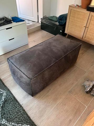 Hocker Be-pure beschikbaar voor biedingen