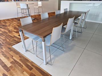 Steelcase kantinetafel / vergadertafel + stoelen meerdere be beschikbaar voor biedingen