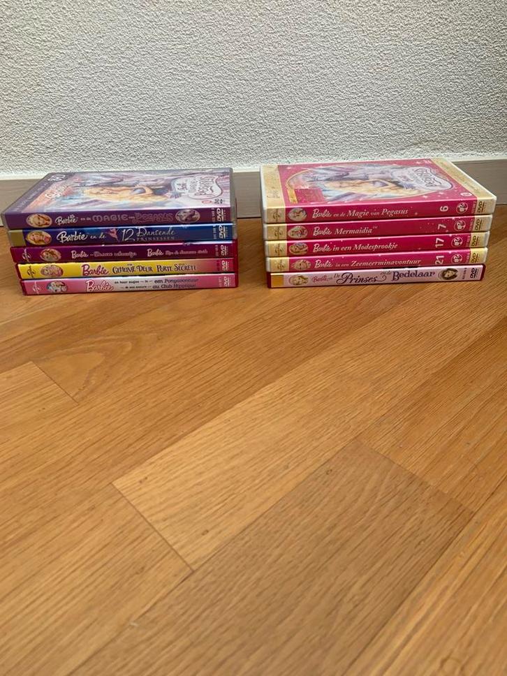 Barbie DVD’s 10 stuks, Cd's en Dvd's, Dvd's | Kinderen en Jeugd, Zo goed als nieuw, Film, Poppen, Vanaf 6 jaar, Ophalen of Verzenden