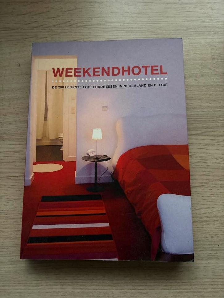 Weekendhotel Gids - Nederland & België, Boeken, Reisgidsen, Gelezen, Hotel- of Restaurantgids, Benelux, Overige merken, Ophalen of Verzenden