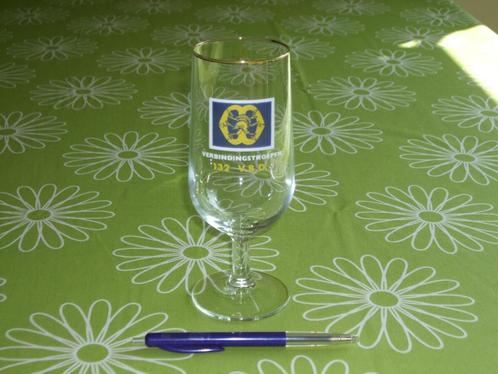 Verbindingstroepen 132 V.B.D. glas op voet, Verzamelen, Militaria | Algemeen, Landmacht, Overige typen, Nederland, Ophalen of Verzenden