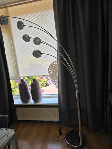 Grote lamp  beschikbaar voor biedingen