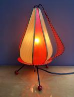 50 jaren Aladin tafel lamp in rood met wit crème space, Gebruikt, Metaal, Vintage, Ophalen of Verzenden