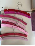 8 roze kleding hangers, Ophalen of Verzenden, Zo goed als nieuw, Hout, Kinderen