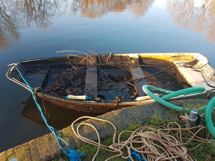 Gezocht!  Uw bootje moet weg? Wij komen hem gratis weghalen!, Hobby en Vrije tijd, Overige Hobby en Vrije tijd, Gebruikt, Ophalen