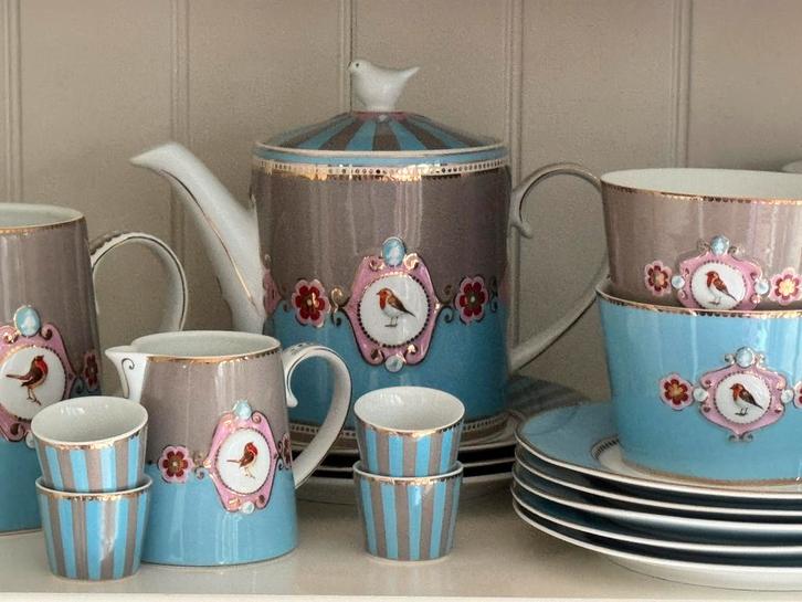 Pip Studio servies Love Birds blauw khaki  serviesdelen, Huis en Inrichting, Keuken | Servies, Zo goed als nieuw, Overige typen