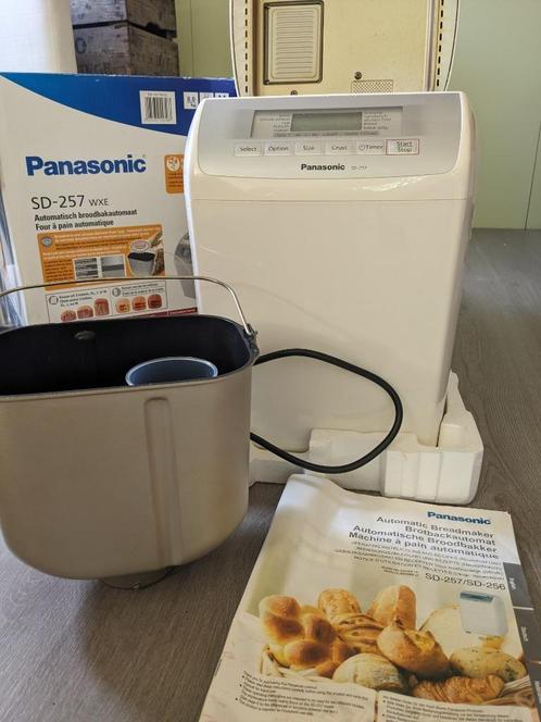 Broodbakmachine Panasonic SD-257 WXE, Witgoed en Apparatuur, Broodbakmachines, Zo goed als nieuw, Met timer, Meer dan 10 programma's