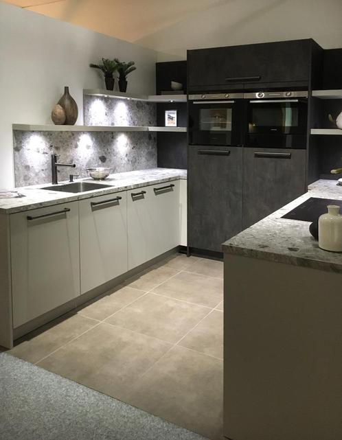 COMPACTE U-KEUKEN COMPLEET MET APPARATUUR. NIEUW!!, Huis en Inrichting, Keuken | Complete keukens, Nieuw, U-keuken, Grijs, Overige materialen