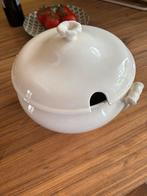 Wedgewood traditional grote “soepterrine”, Antiek en Kunst, Antiek | Schalen, Ophalen of Verzenden