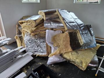 Glaswol isolatie met aluminiumfolie gratis beschikbaar voor biedingen