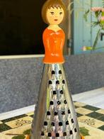 Rasp in vrouw figuur, Ophalen of Verzenden, Zo goed als nieuw