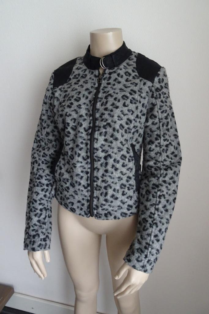 zacht dun wel warm panterprint jasje maat M van dreamstar, Kleding | Dames, Jasjes, Kostuums en Pakken, Zo goed als nieuw, Jasje