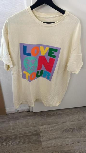 Harry Styles shirts 3x beschikbaar voor biedingen