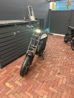 Fatbike v8 zwart met slot voetsteuntjes en lader, Fietsen en Brommers, Elektrische fietsen, Gebruikt, 59 cm of meer, 50 km per accu of meer