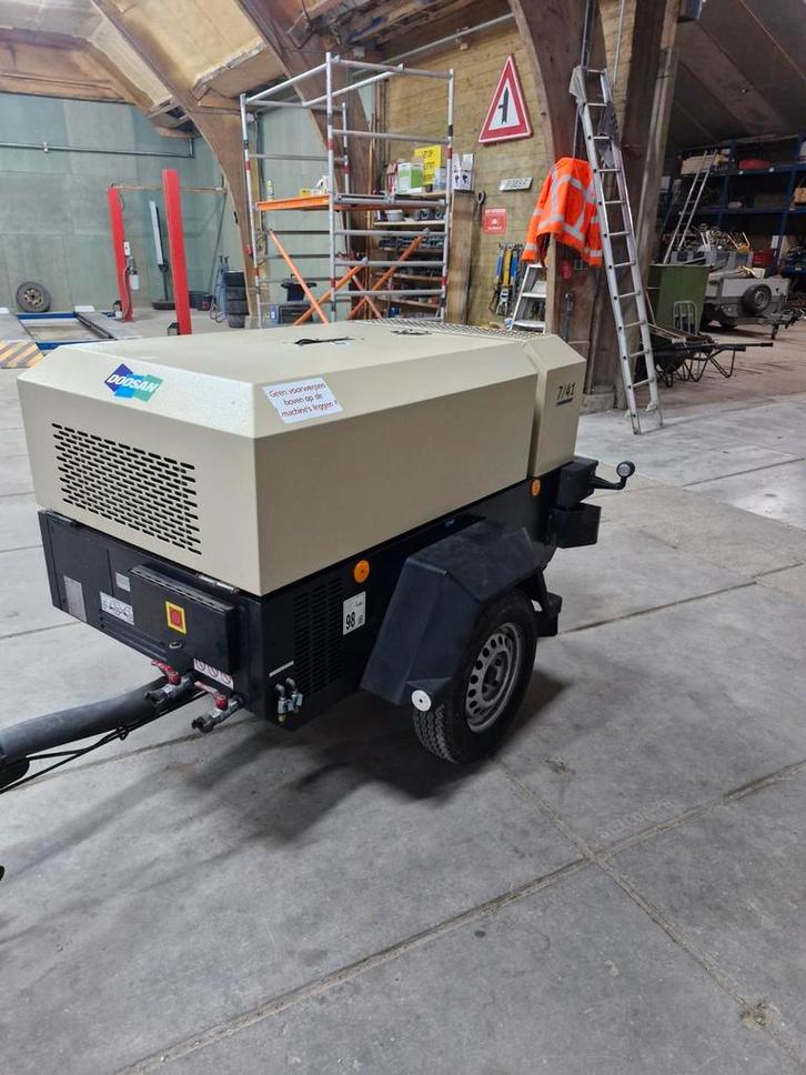 Doosan en atlas copco compressors, Doe-het-zelf en Verbouw, Compressors, Gebruikt, 100 liter of meer, Ophalen of Verzenden