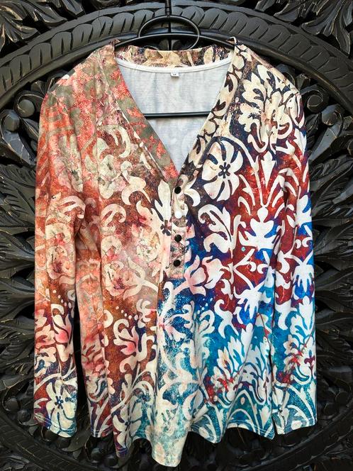 Blouse met dessin - Maat M, Kleding | Dames, Blouses en Tunieken, Zo goed als nieuw, Maat 38/40 (M), Overige kleuren, Ophalen of Verzenden