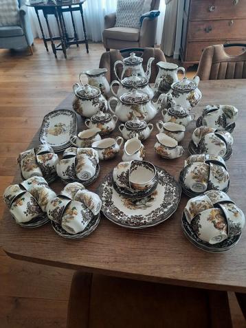 The Royal Worcester Palissy game oud Engels jachtservies beschikbaar voor biedingen