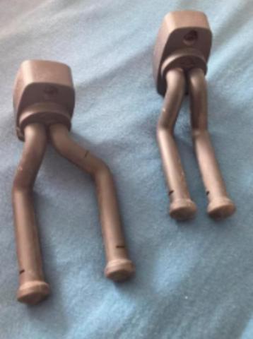 2 muursteunen voor gitaar beschikbaar voor biedingen