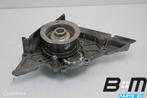 Waterpomp Audi A8 4E 4.2 FSI 077121019M, Gebruikt
