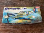 Modelvliegtuigen Spitfire, F-18, Hawker Typhoon, Ophalen of Verzenden, Nieuw, Overige merken