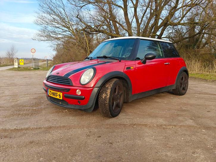 Mini 2002 Rood Automaat, Auto's, Mini, Particulier, One, Benzine, Coupé, Automaat, Geïmporteerd, Rood, Grijs, Stof, Voorwielaandrijving