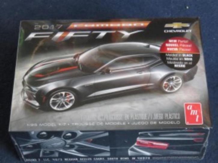 Bouwdoos  2017 Chevy Camaro 50th ann. AMT, Hobby en Vrije tijd, Modelbouw | Auto's en Voertuigen, Nieuw, Auto, Groter dan 1:32