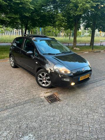 Fiat Punto 0.9 Twinair 85 5-D 2013 Zwart beschikbaar voor biedingen
