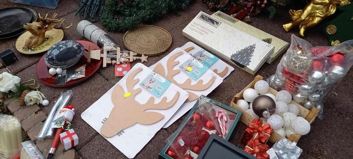 Megaveel kerstspullen / versieringen, Diversen, Kerst, Zo goed als nieuw, Ophalen