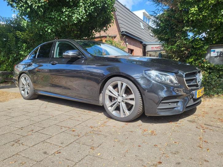 Mercedes-Benz E-Klasse E220 d 194pk 9G-TRONIC 2018 Zwart, Auto's, Mercedes-Benz, Bedrijf, Te koop, E-Klasse, 360° camera, Aangepast voor mindervaliden