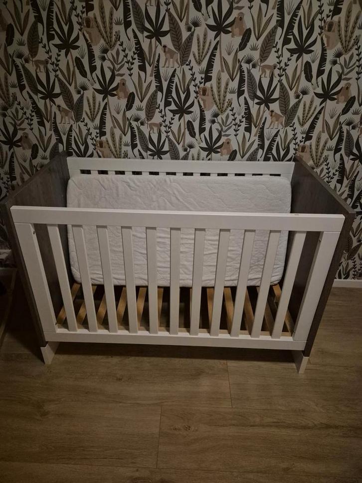 Babykamer te koop, Kinderen en Baby's, Kinderkamer | Complete kinderkamers, Zo goed als nieuw, Jongetje of Meisje, Ophalen