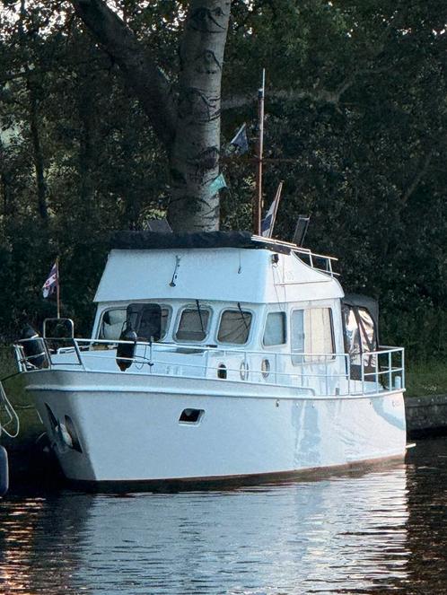 Luxe Altena Fly 1000 vaarklaar!, Watersport en Boten, Motorboten en Motorjachten, Gebruikt, Staal, 9 tot 12 meter, Diesel, Binnenboordmotor