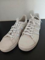 Adidas heren, wit canvas mt 42, Wit, Ophalen of Verzenden, Sneakers of Gympen, Adidas