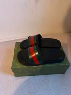 Gucci slippers Maat 40 valt als 39!, Ophalen of Verzenden, Zo goed als nieuw, Zwart