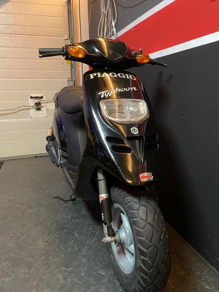 Piaggio typhoon 50cc brom nette staat !, Fietsen en Brommers, Brommeronderdelen | Scooters, Zo goed als nieuw, Ophalen