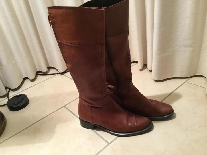 Mooie cognackleur leren dameslaarzen maat 38, Kleding | Dames, Schoenen, Zo goed als nieuw, Hoge laarzen, Bruin, Ophalen of Verzenden