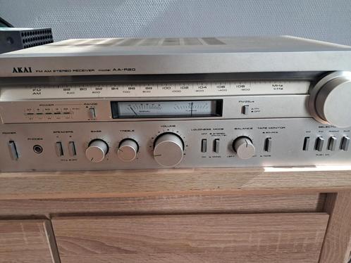 AKAI VINTAGE RECEIVER MODEL AA-R20, Audio, Tv en Foto, Versterkers en Receivers, Gebruikt, Stereo, 60 tot 120 watt, Overige merken