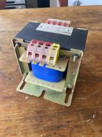 Transformator 220V naar 110V Amerikaanse apparaten, Ophalen of Verzenden, Gebruikt