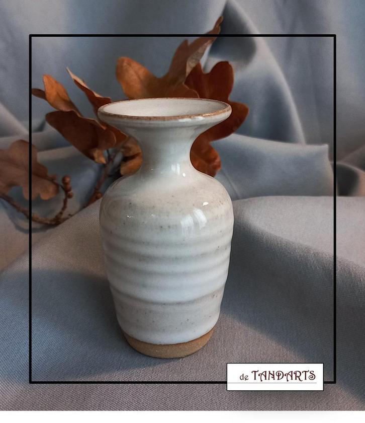 Vaasje keramiek, COUNTRY POTTERY -- 8 cm, Antiek en Kunst, Antiek | Vazen, Ophalen of Verzenden