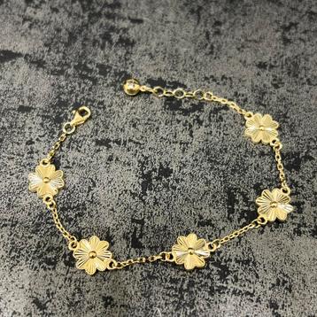Gouden klavervier armband 14 karaat goud beschikbaar voor biedingen