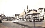 Zierikzee Kleine Kerk Bus Muziektent 1956, Verzamelen, Ansichtkaarten | Nederland, Zeeland, Gelopen, 1960 tot 1980, Verzenden