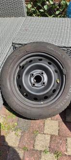 KIA PICANTO VELGEN MET ZG BANDEN. EN 3 MICHELIN  205 40 17, Auto-onderdelen, Banden en Velgen, Gebruikt, Banden en Velgen, 17 inch