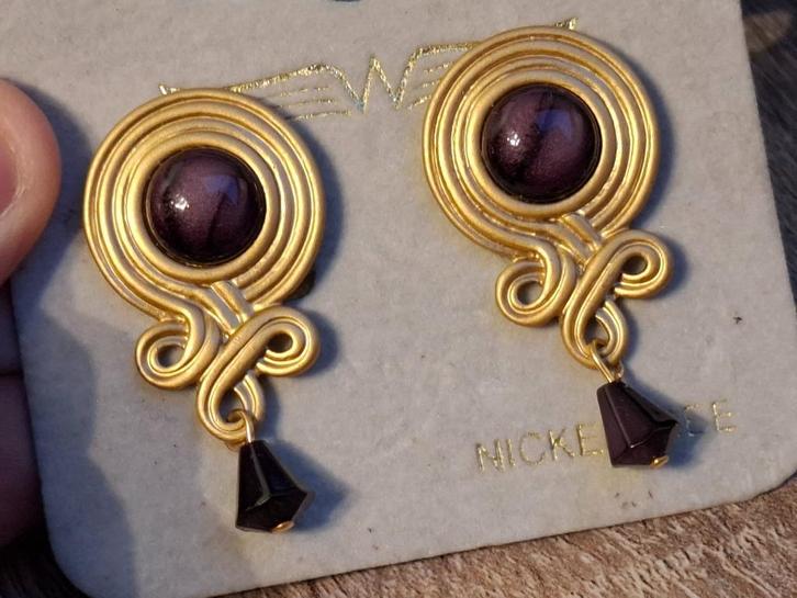 **SALE** Vintage clips 0,50 eurocent, Sieraden, Tassen en Uiterlijk, Oorbellen, Zo goed als nieuw, Overige materialen, Overige kleuren