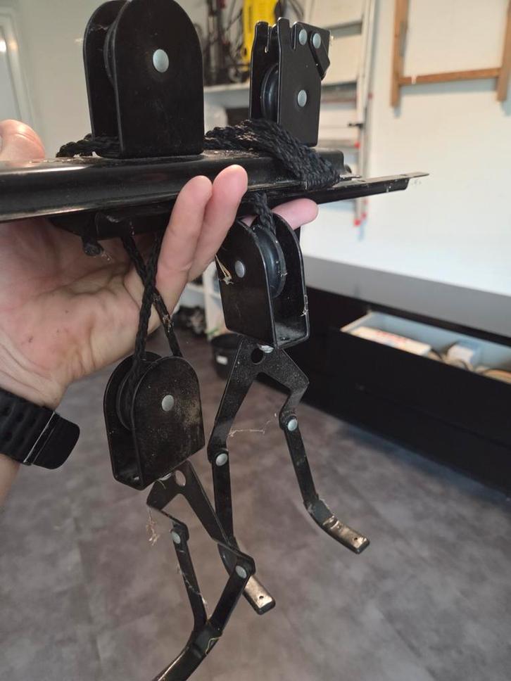 Fiets Ophangbeugels - Zolderlift Systeem, Doe-het-zelf en Verbouw, Ladders en Trappen, Ophalen of Verzenden