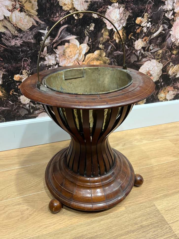 Gorinchem! Antieke theestoof champagnekoeler plantenbak, Antiek en Kunst, Antiek | Woonaccessoires, Ophalen