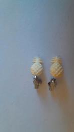 Vintage, jaren 50, ananas oorbellen., Sieraden, Tassen en Uiterlijk, Oorbellen, Ophalen of Verzenden, Gebruikt, Overige materialen