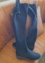 Overknee laarzen Maat 38 (vallen als 37.5), Kleding | Dames, Schoenen, Ophalen of Verzenden, Nieuw, Zwart, Hoge laarzen
