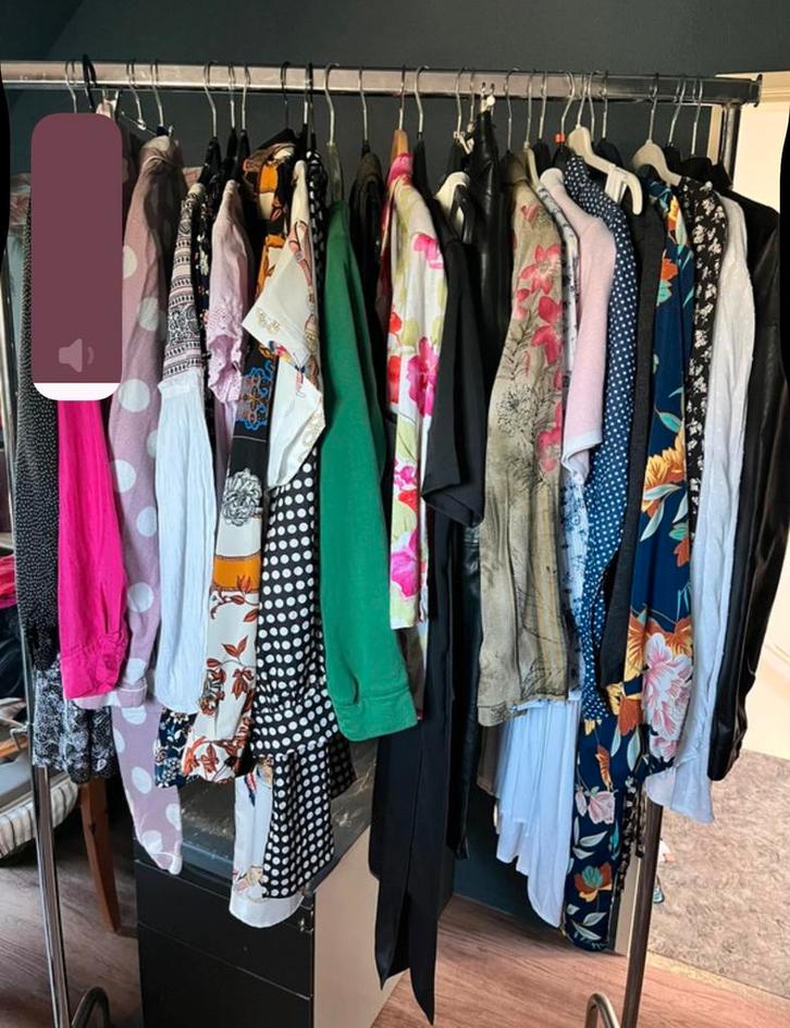 Pakket dameskleding 25 stuks diverse merken en maten (42-46), Kleding | Dames, Dames-kledingpakketten, Zo goed als nieuw, Verzenden
