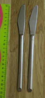 Bestek 2 messen Futura 22cm 88gram mat ovaalrond 5,00 pst, Ophalen of Verzenden, Gebruikt, Rvs of Chroom, Los bestek