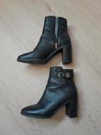 Tommy Hilfiger Laarsjes Zwart Leer Maat 40, Kleding | Dames, Schoenen, Zwart, Lage of Enkellaarzen, Ophalen of Verzenden, Zo goed als nieuw